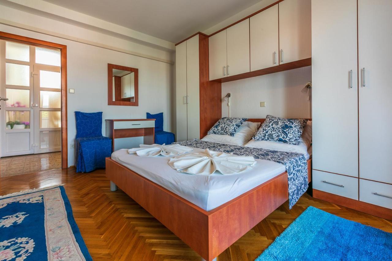 Apartments Vila Antula Banjol Exterior foto
