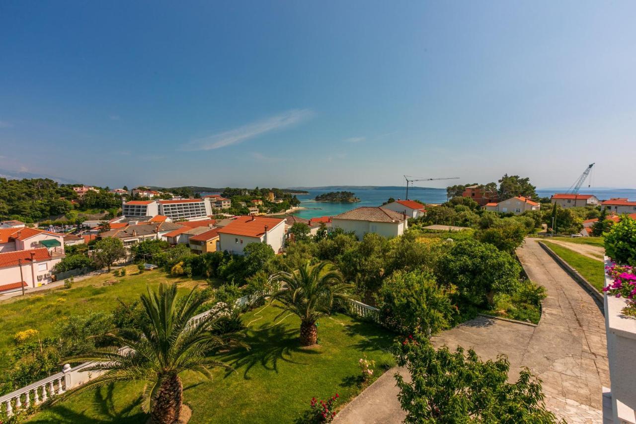 Apartments Vila Antula Banjol Exterior foto